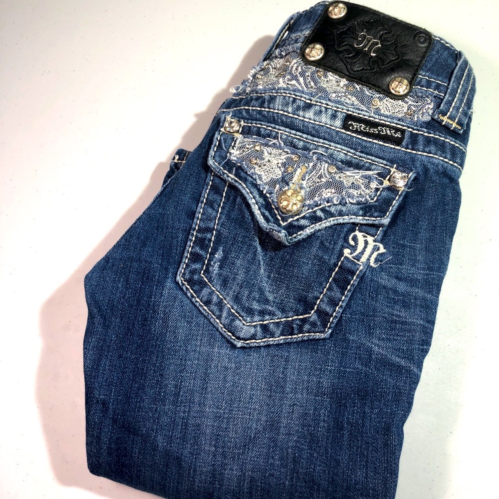 * MISS ME PREMIUM VINTAGE BOOT JEANS 25x33 LACE & CRYSTAL 💎